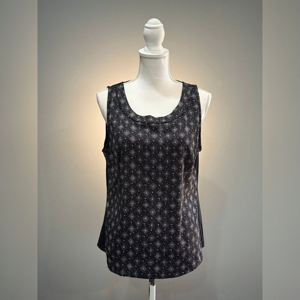 B/W Ann Taylor Factory Silky Sleeveless Blouse Size L EUC
